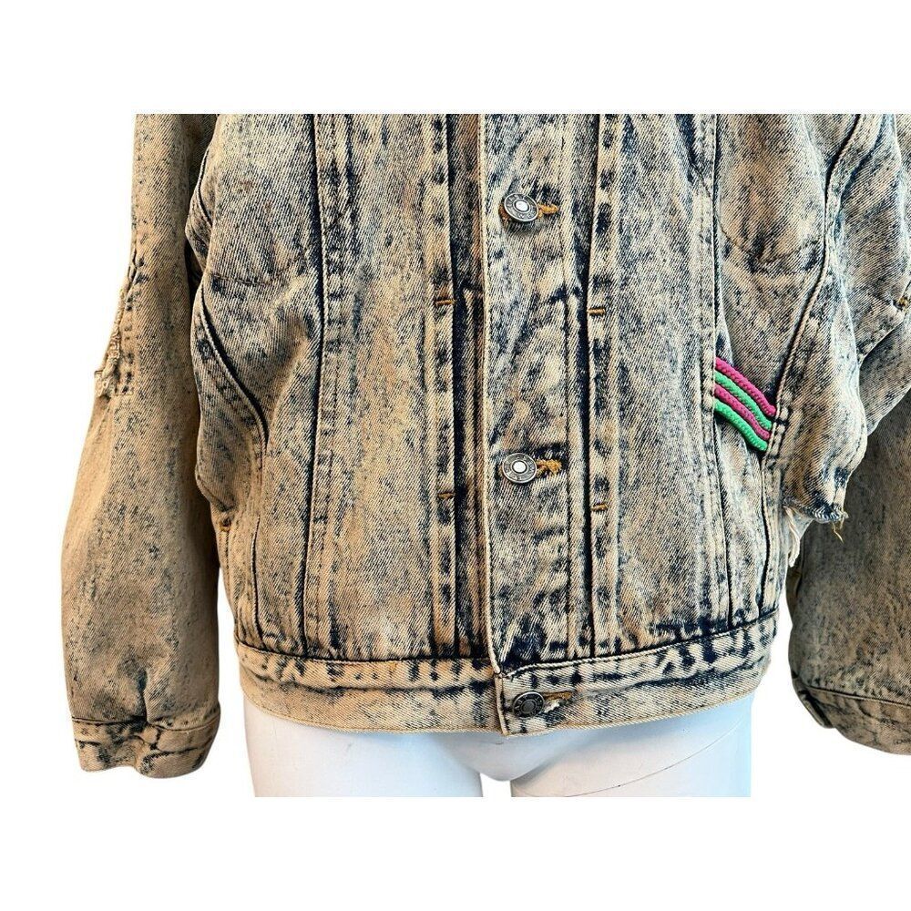 Small Acid Wash Denim Jacket Lot of 26 New Kids on The Block Buttons Donnie Joey - Picture 14 of 16